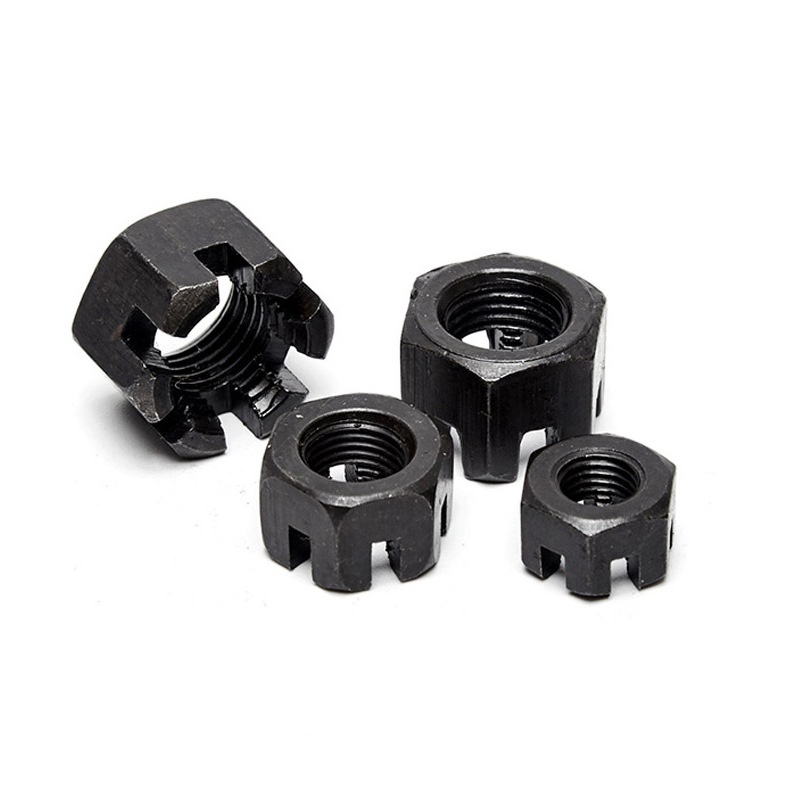 Kuusnurkne piludega lossipähkel