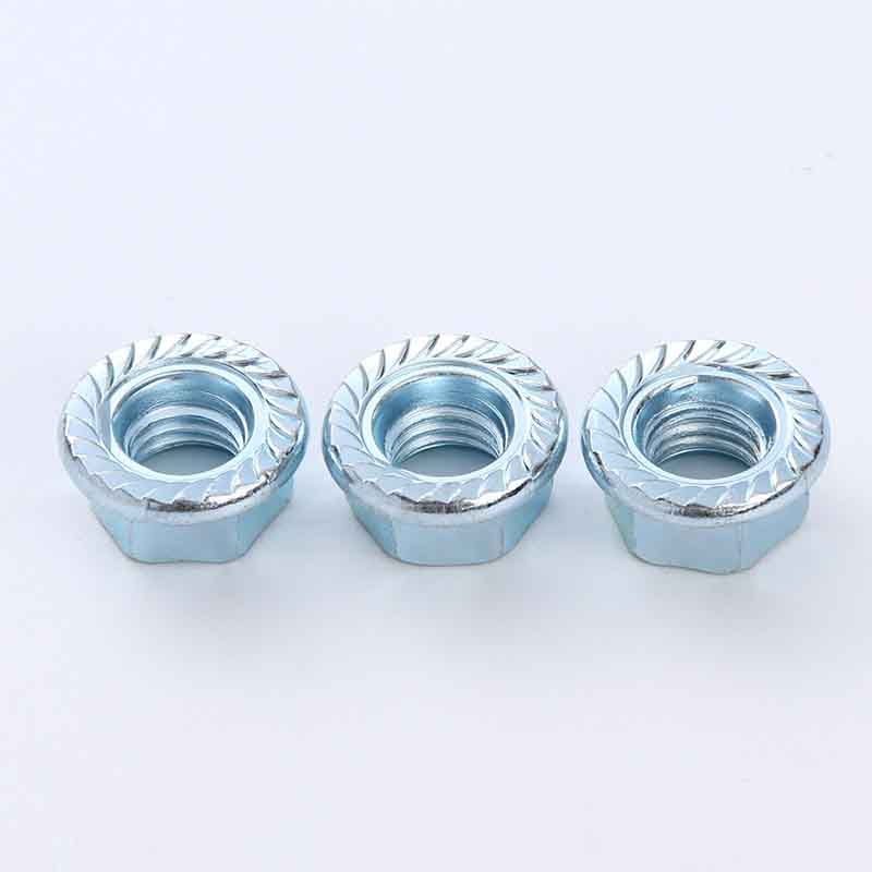 Äärikutega ülitugevad kuuskantmutrid